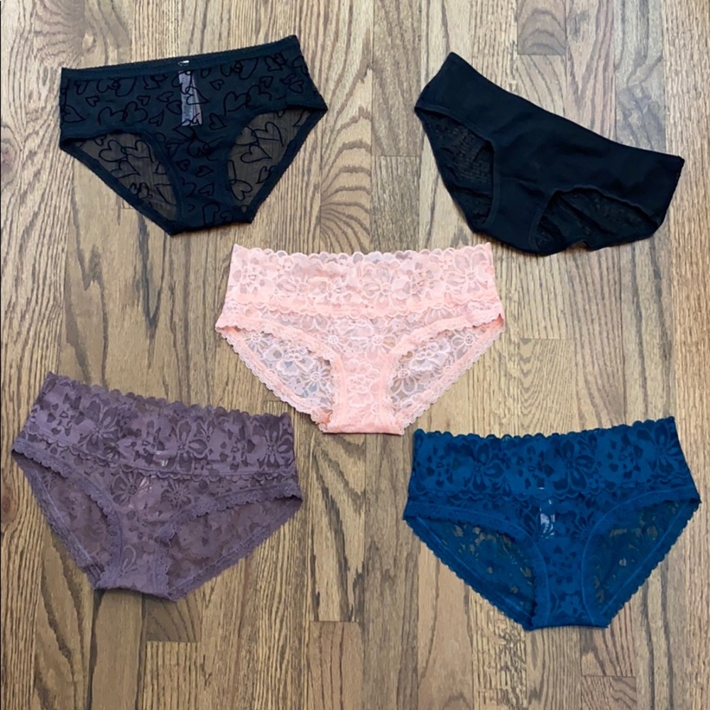 Victoria’s Secret hiphugger panties NEW WITH TAGS